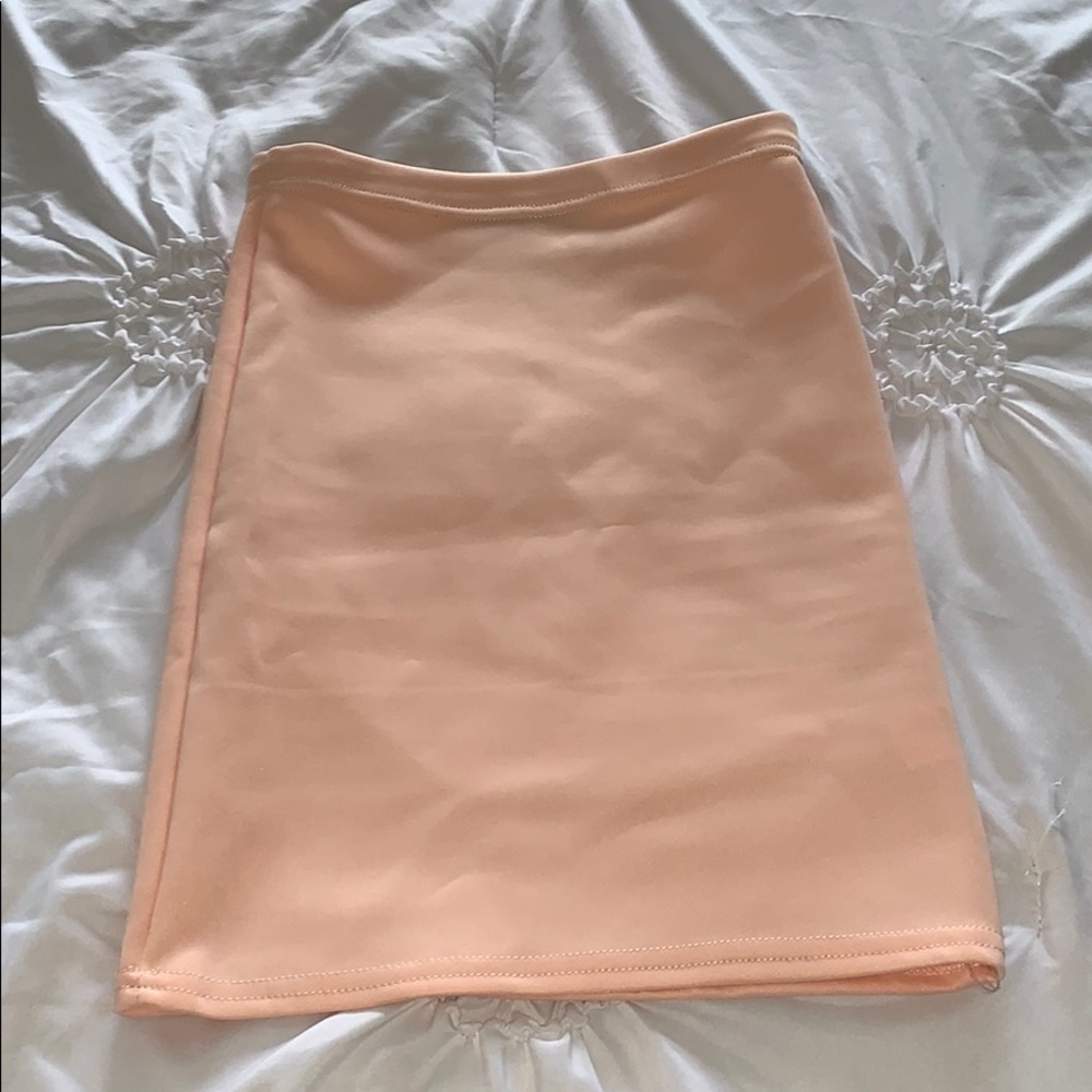 SIZE 0 🌸 Blush Pink Mini Skirt 🌸